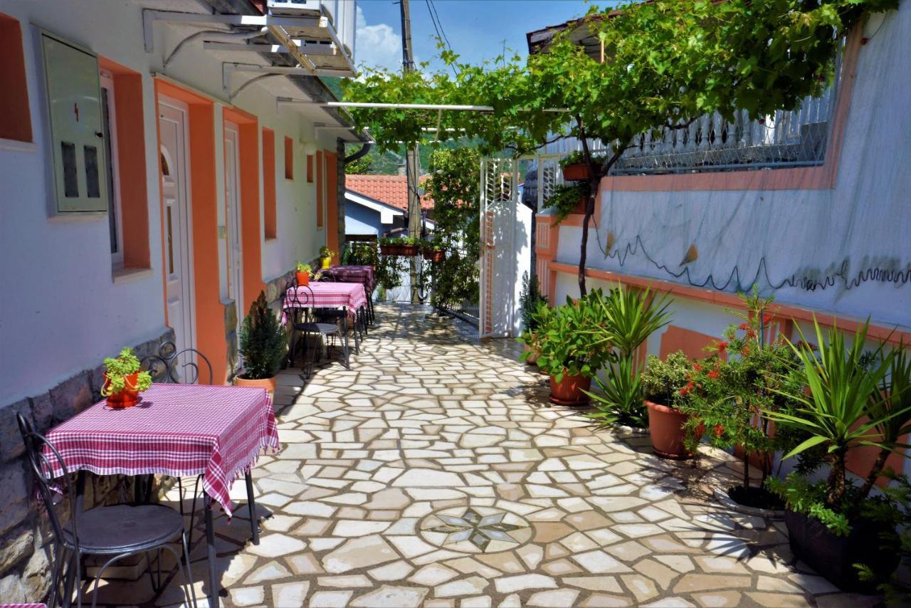טיווט Apartments Okuka מראה חיצוני תמונה